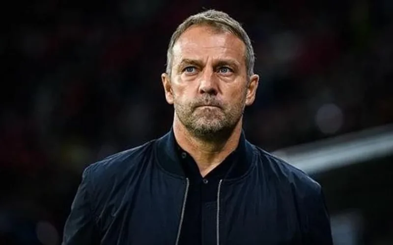 فليك ينتزع جائزة مدرب الشهر في الدوري الإسباني بعد تفوقه على سيميوني